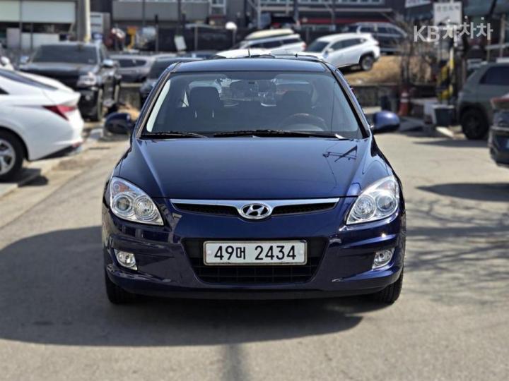 Hyundai i30 1.6 VVT Luxury 4