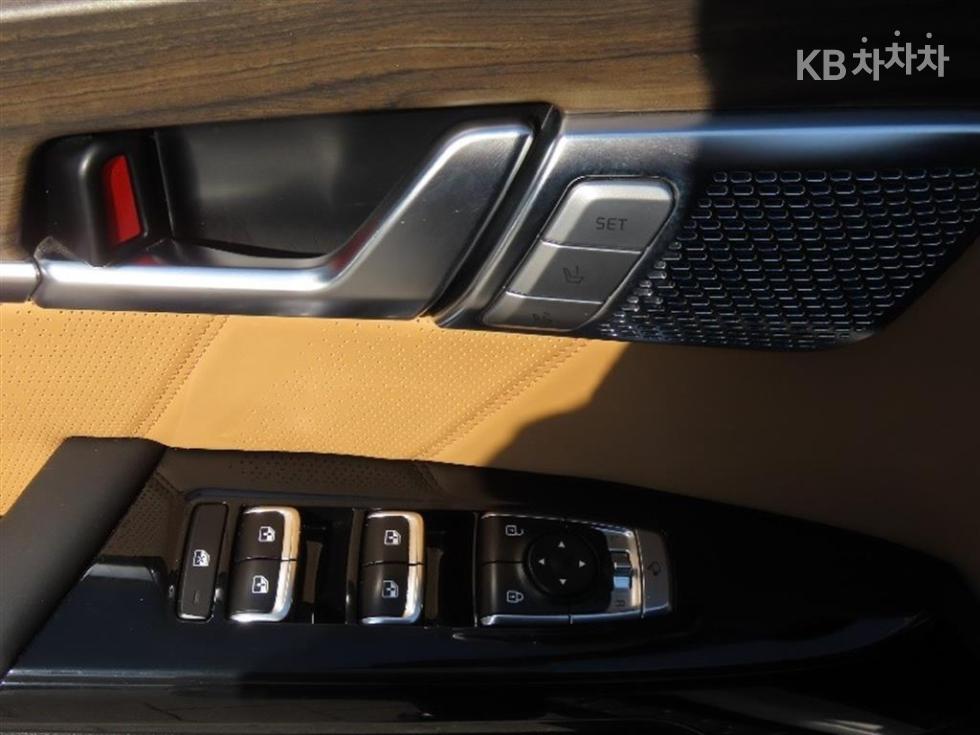 2021 - kia mohave