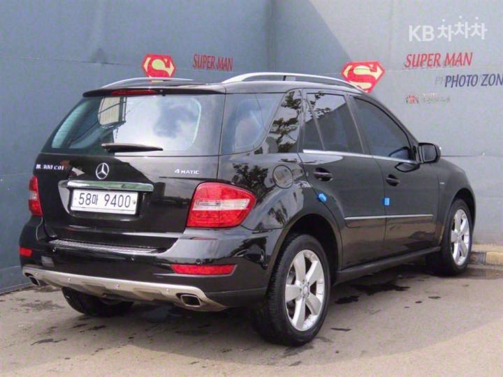 Mercedes-Benz M-Class ML300 CDI W164 5