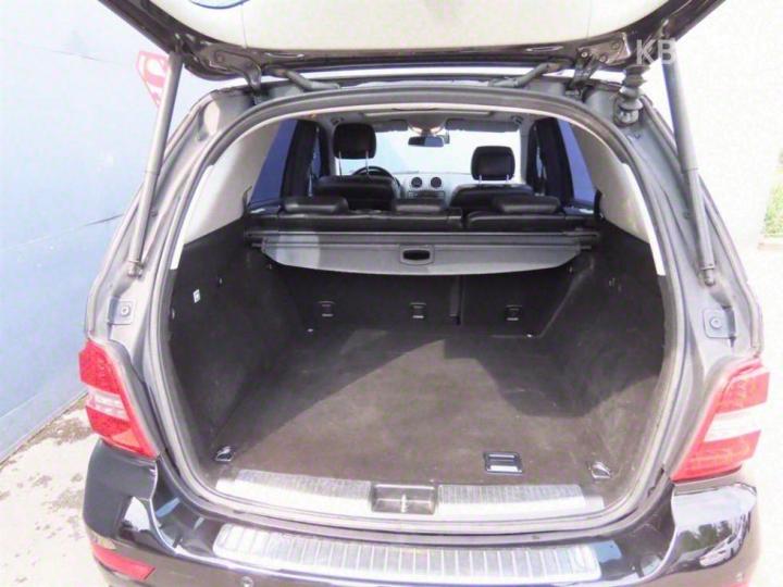 Mercedes-Benz M-Class ML300 CDI W164 10