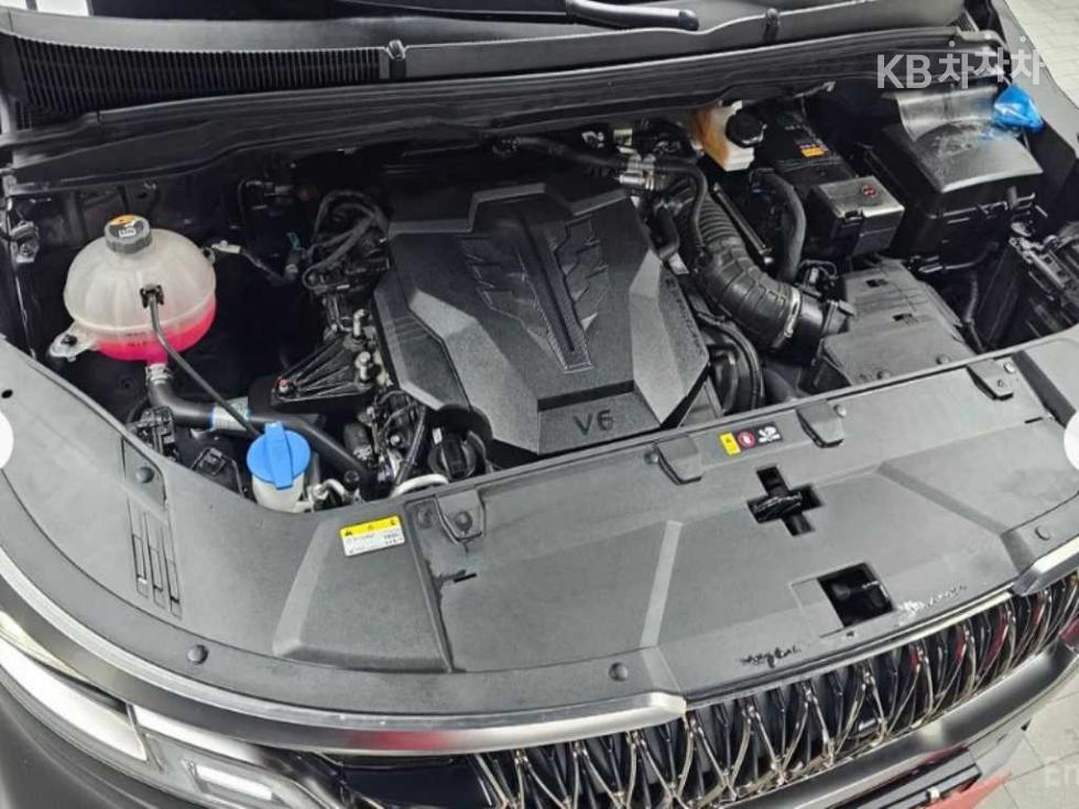2023 - kia carnival