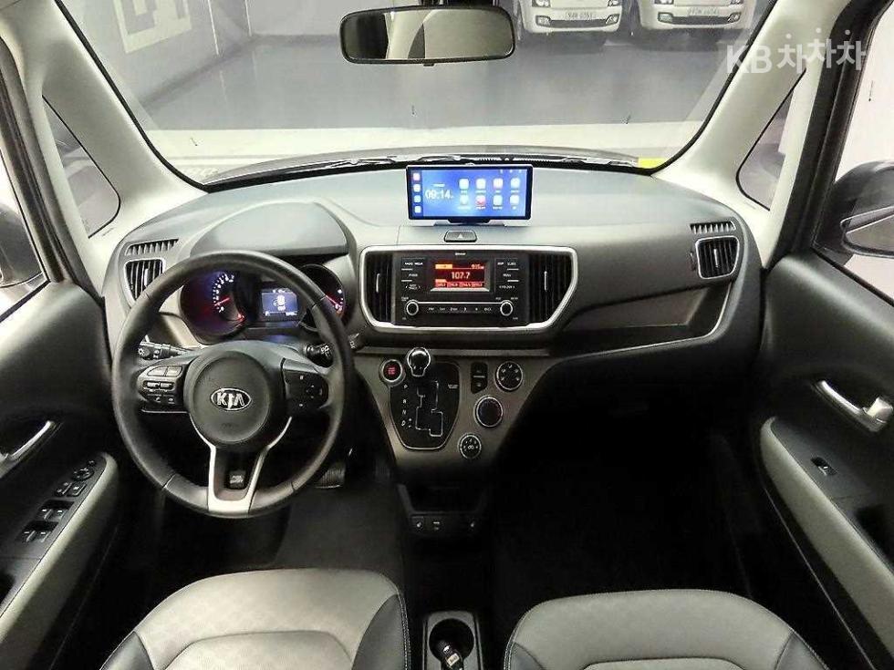 2021 - kia ray