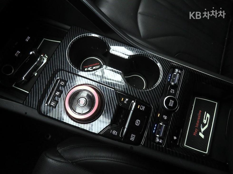 2020 - kia k5