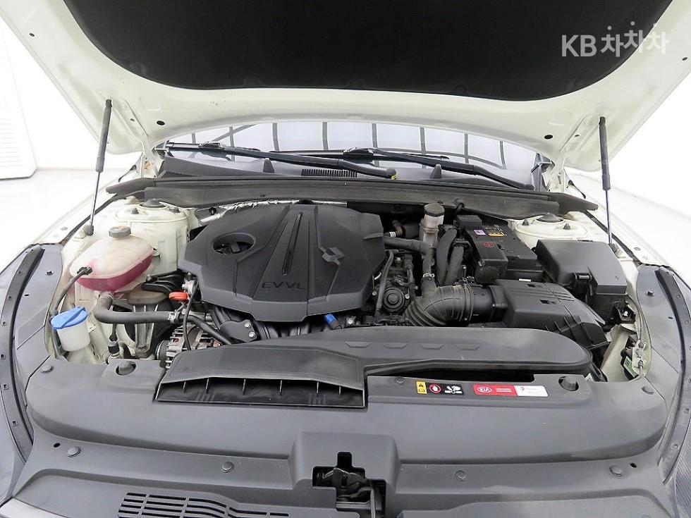 2020 - kia k5