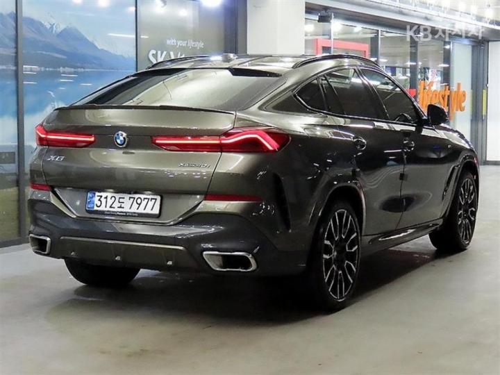 BMW X6 — miniaturë 4