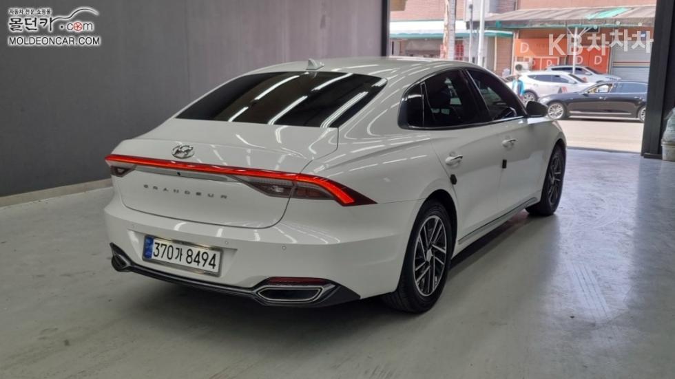 Hyundai Grandeur — miniaturë 2