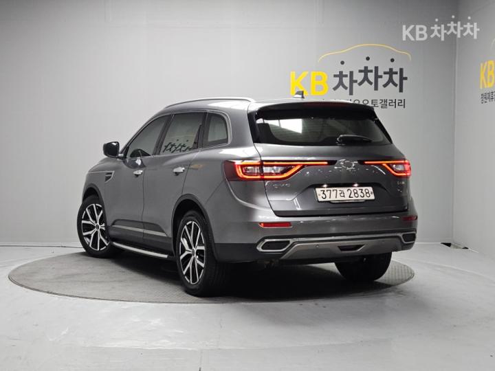 Renault QM6 2.0 LPe 2WD RE Signature 4