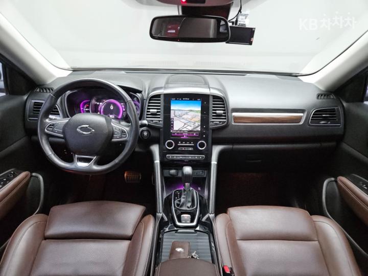 Renault QM6 2.0 LPe 2WD RE Signature 8