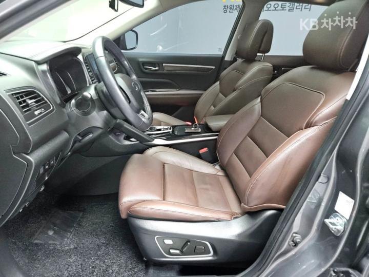 Renault QM6 2.0 LPe 2WD RE Signature 9