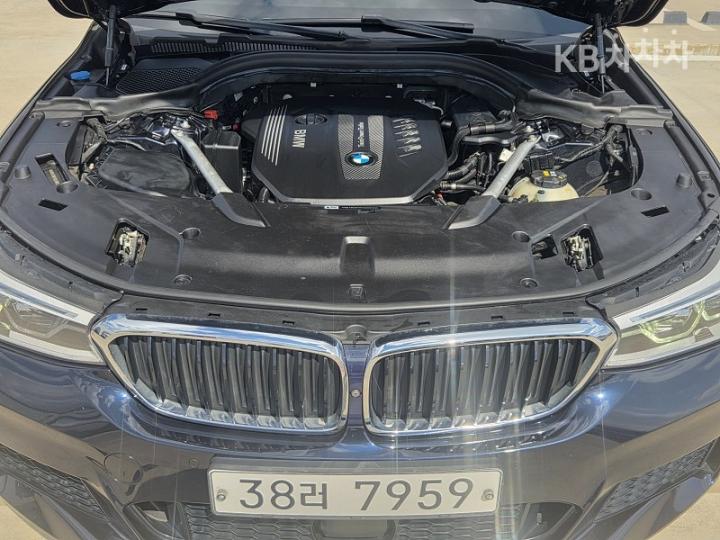 BMW 6 Series GranTurismo GT 630d xDrive Luxury Line 8