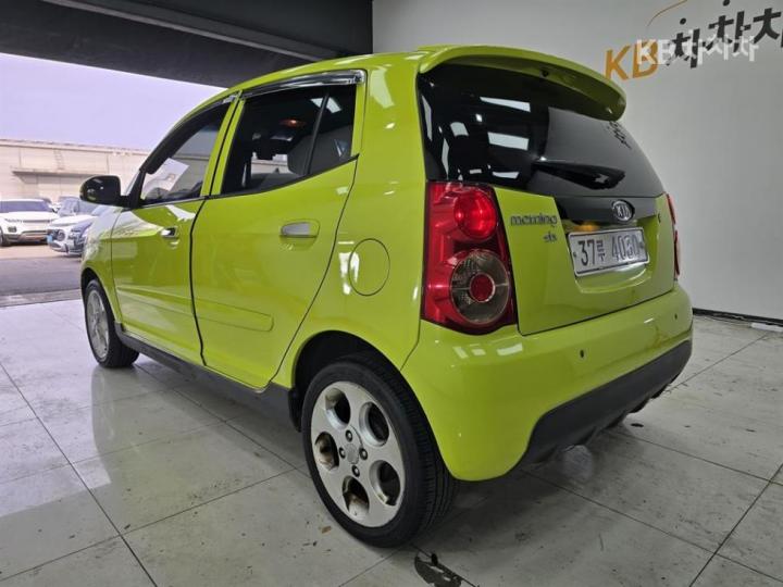 Kia Morning New LPI SLX Premium Type Black Premium 7