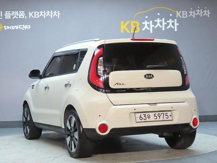 Kia Soul 1.6 GDi Noblesse 5