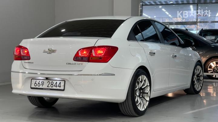 Chevrolet Cruze Amazing New 2.0 Diesel LTZ 6