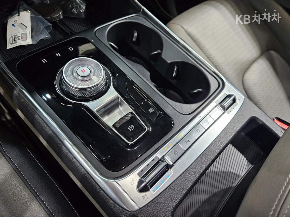 2025 - kia carnival