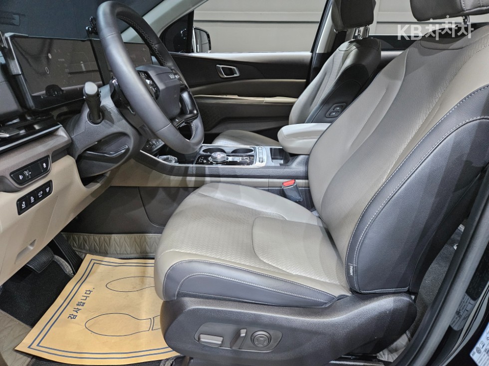 2025 - kia carnival