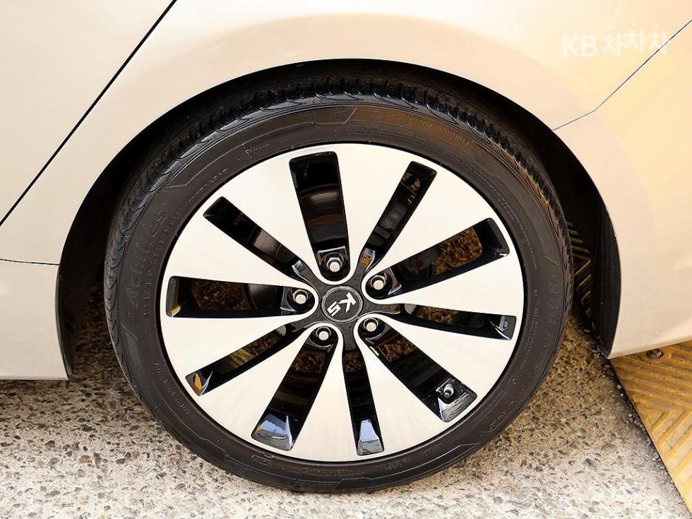 2011 - kia k5