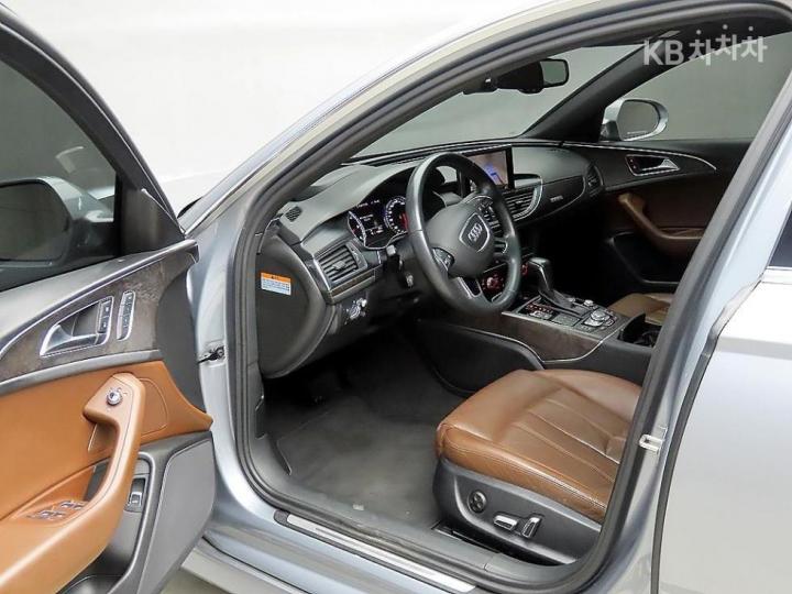 Audi A6 NEW 35 TDI Premium C7 6