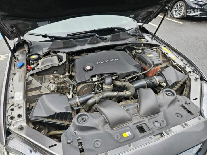 Jaguar XJ 3.0D Premium Luxury LWB X351 7