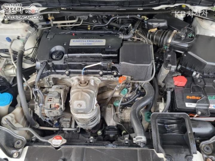 Honda Accord 2.4 Sedan EX-L CVT 9