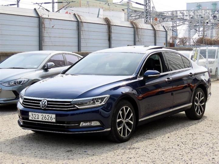 Volkswagen Passat GT 2.0 TDI Prestige B8 3