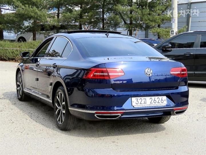 Volkswagen Passat GT 2.0 TDI Prestige B8 4