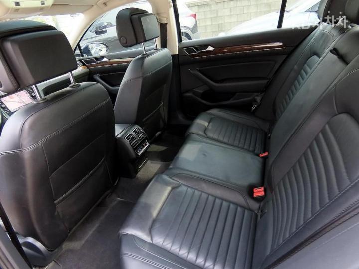 Volkswagen Passat GT 2.0 TDI Prestige B8 7