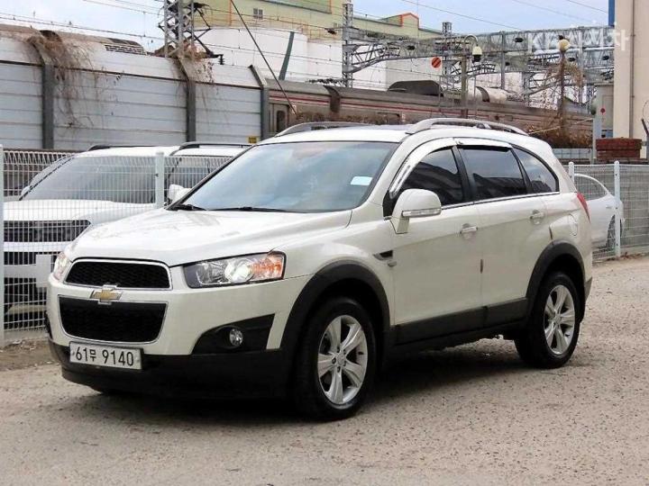 Chevrolet Captiva 2WD LT 3