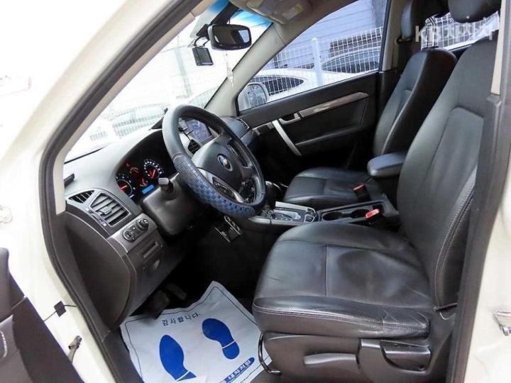 Chevrolet Captiva 2WD LT 6