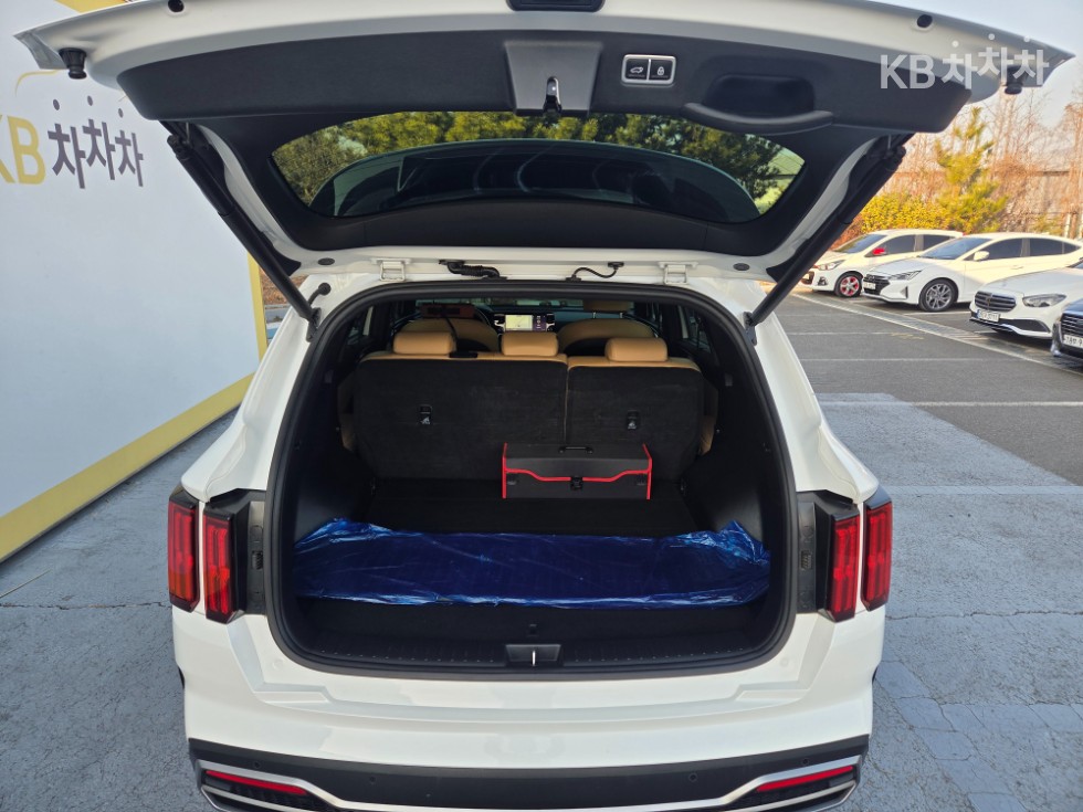 2023 - kia sorento