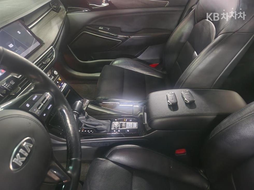 2020 - kia k7