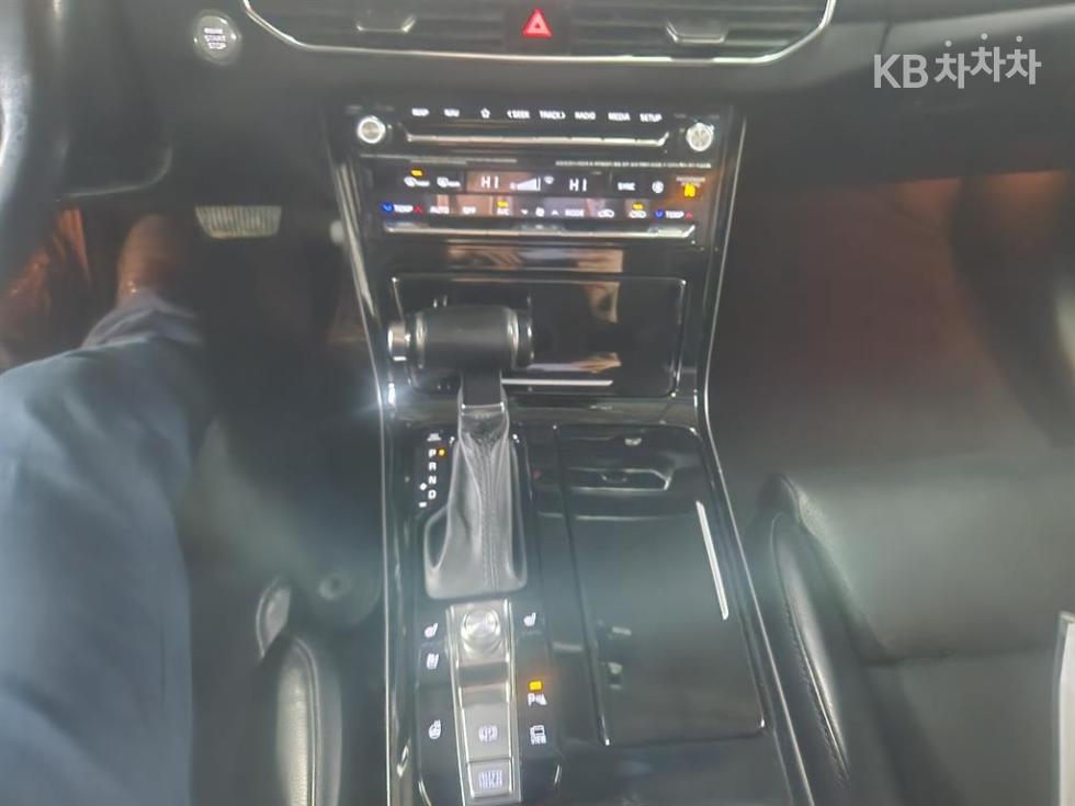 2020 - kia k7