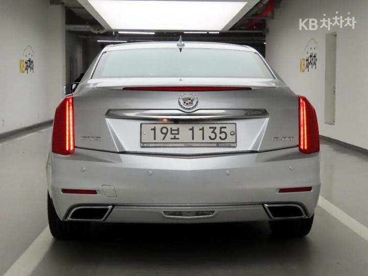 Cadillac CTS 2.0 Luxury 4