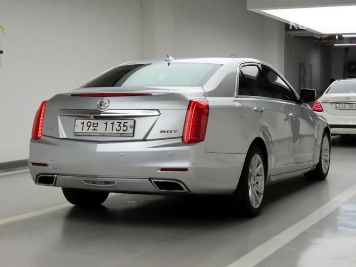 Cadillac CTS 2.0 Luxury 5