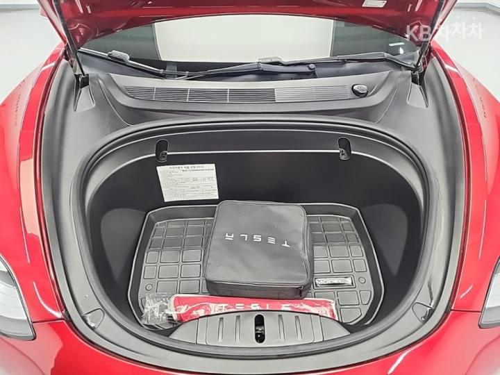 Tesla Model 3 Standard Range Plus 6