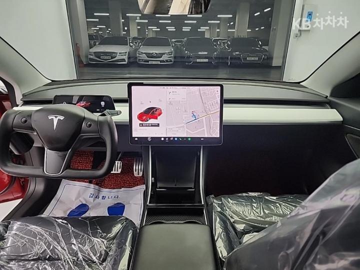Tesla Model 3 Standard Range Plus 8
