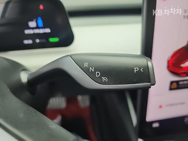 Tesla Model 3 Standard Range Plus 9