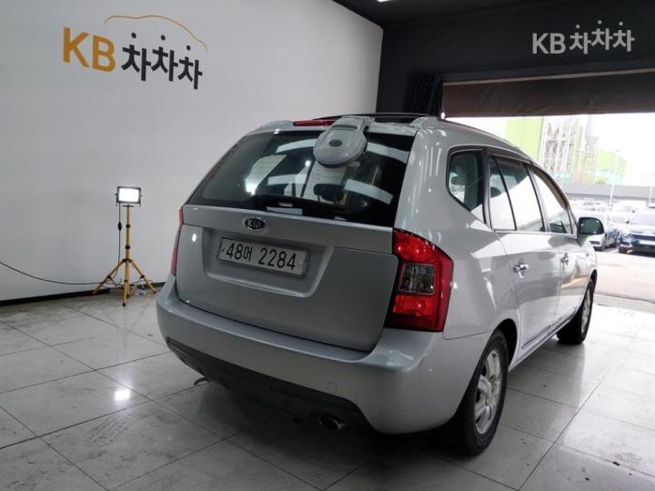 Kia Carens New 2.0 LPI GLX Premium Type 3