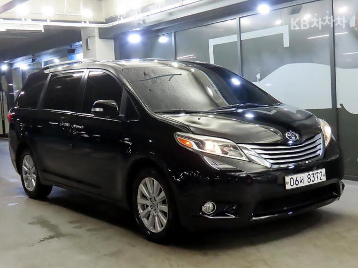Toyota Sienna Gasoline 3.5 4WD Limited 2