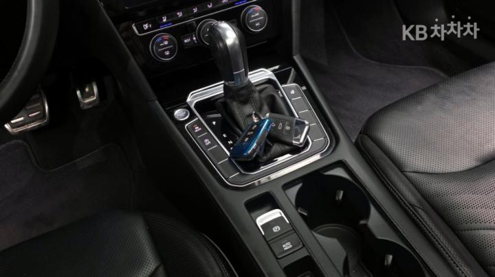 Volkswagen Arteon 2.0 TDI Prestige 10