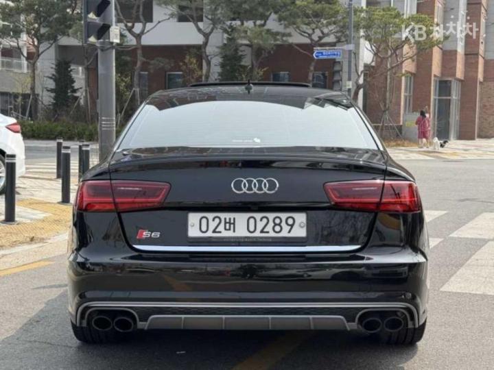 Audi S6 4.0 TFSI Quattro C7 5