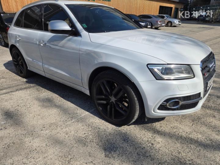 Audi SQ5 3.0 TDI Quattro Base Type 3
