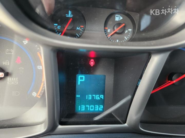 Chevrolet Orlando LT Premium 6