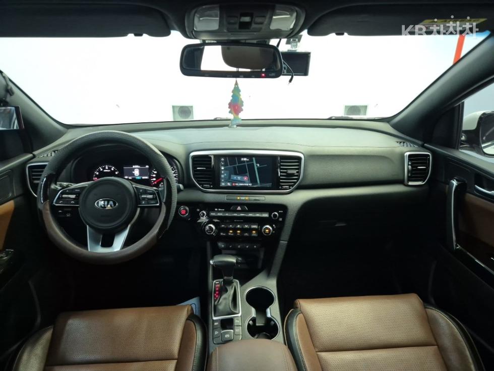 2020 - kia sportage