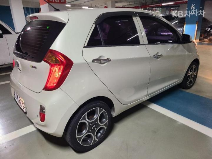 Kia Morning Luxury Bi-Fuel 7