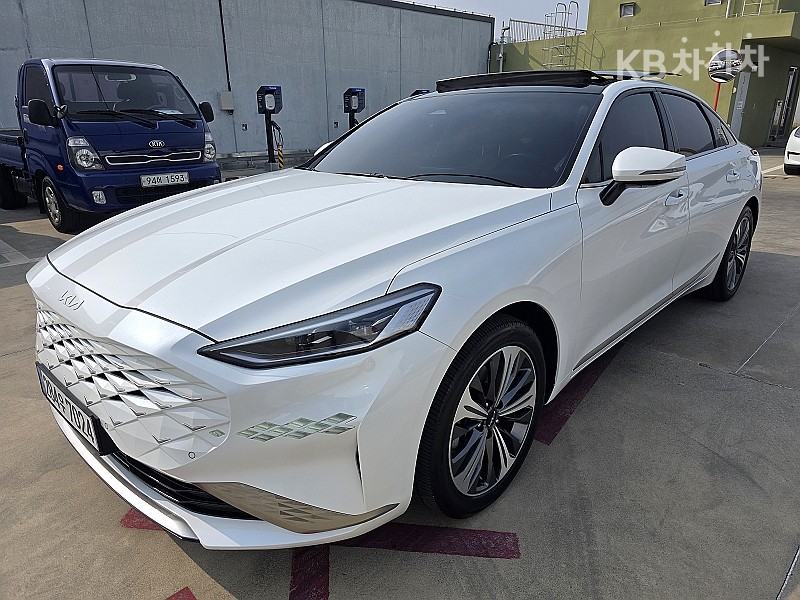 Kia K8 — miniaturë 2