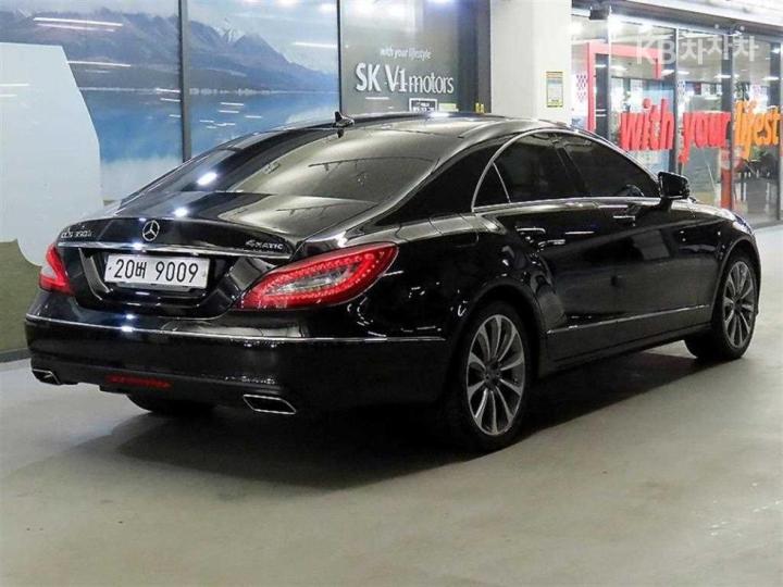 Mercedes-Benz CLS-Class W218 CLS250d 4 Matic W218 5