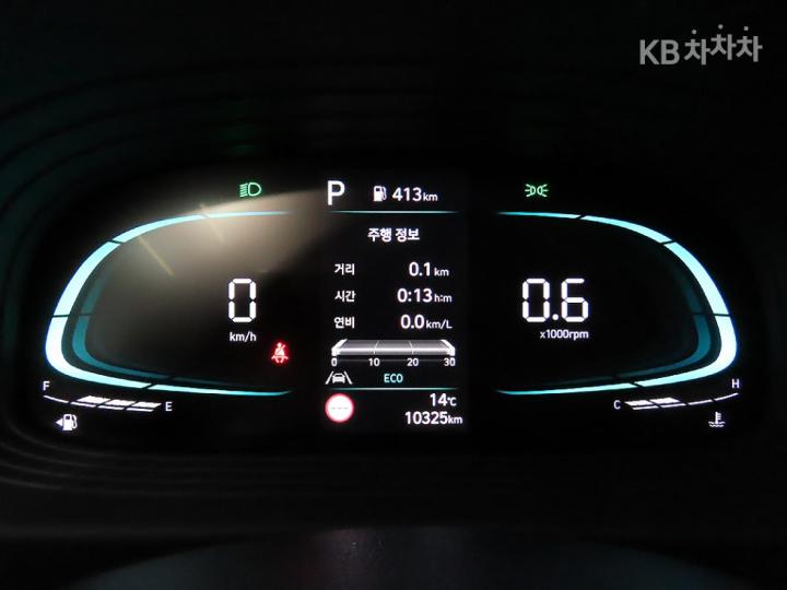 Hyundai Venue Gasoline 1.6 FLUX 6