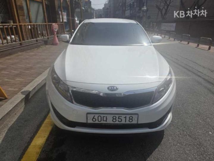Kia K5 Gasoline 2.0 Luxury