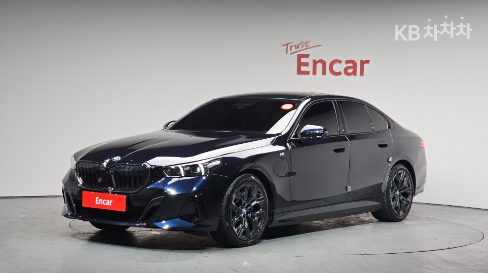 BMW 뉴5시리즈(G60) 530e xDrive M Sport Pro - фото 1