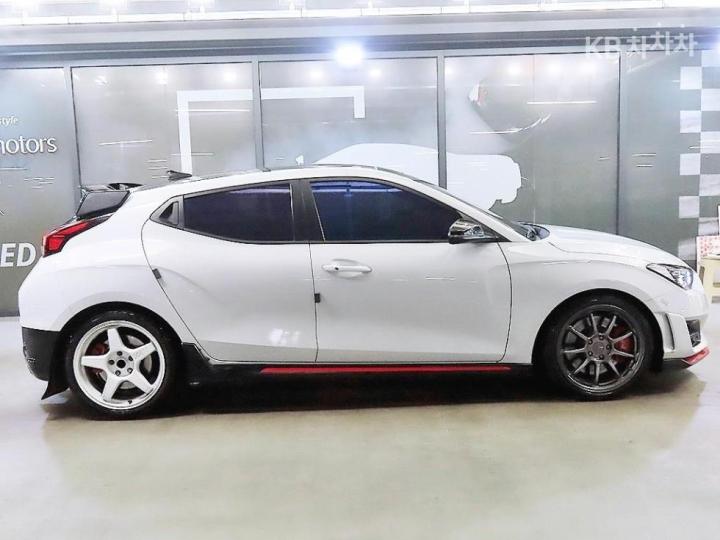 Hyundai Veloster N 2.0 T-GDi 4